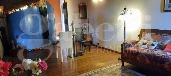 3 rooms Castles in Venice, Italy No. 57196 4