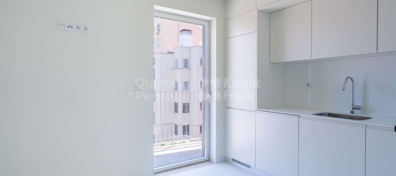 2 bedrooms Apartment in Lisbon, Portugal No. 120880 8