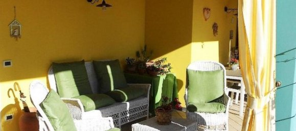 4 bedrooms Villa in Seravezza, Italy No. 51205 9