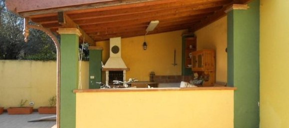 4 bedrooms Villa in Seravezza, Italy No. 51205 6