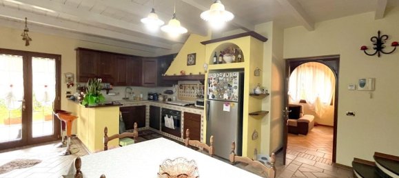 4 bedrooms Villa in Seravezza, Italy No. 51205 24