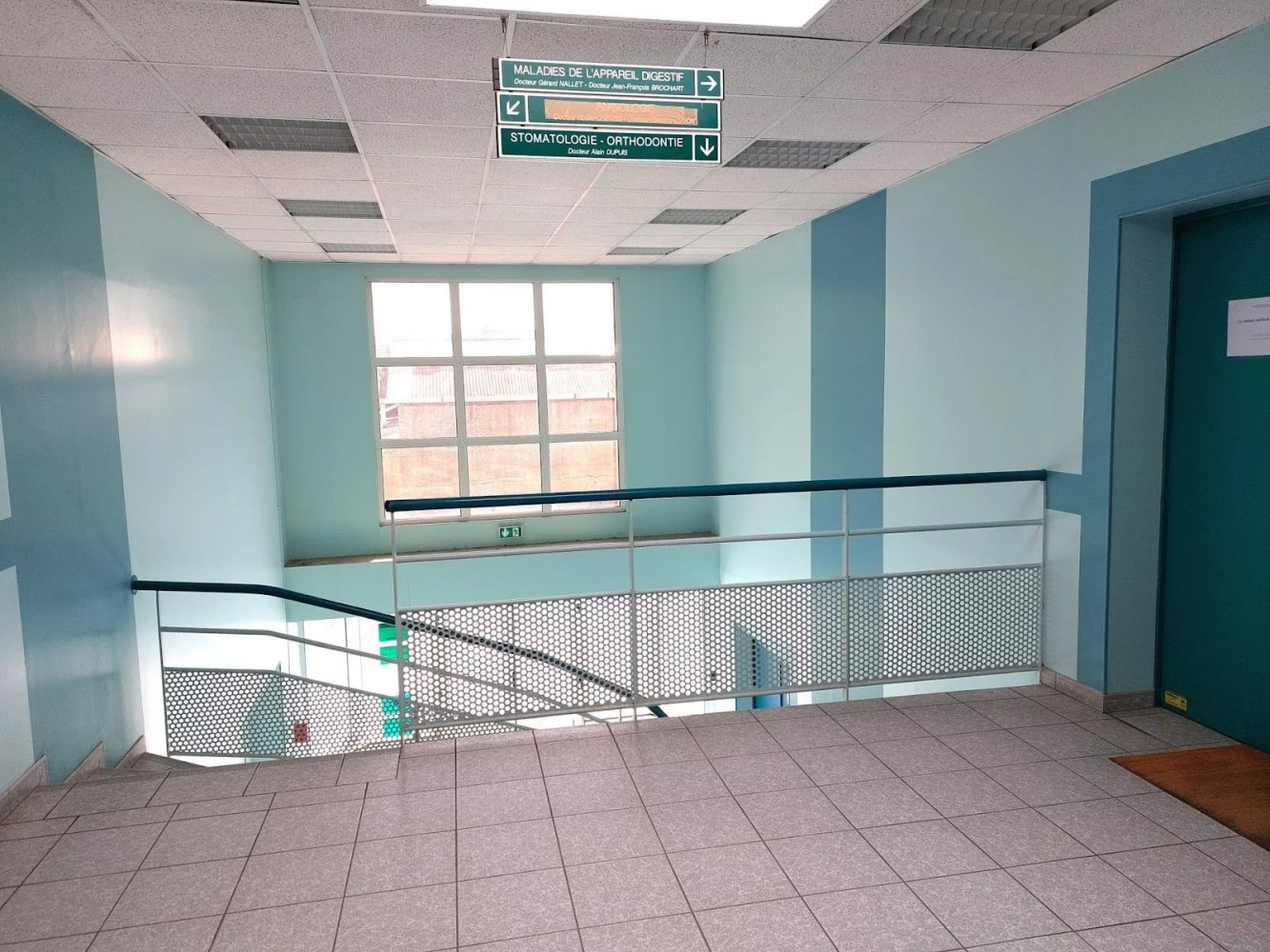 9-Zimmer Gewerbliche Immobilie in Laon, France, Nr. 87647