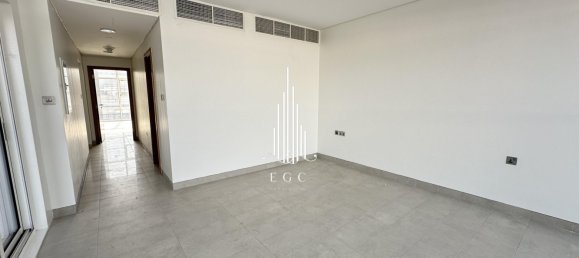 4 غرف نوم منزل ذو طابقين في Al Raha Beach, UAE رقم 53039 25