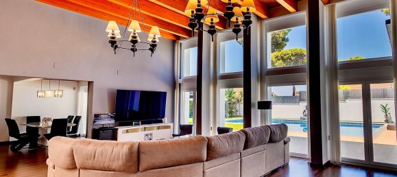 4 bedrooms House in Huelva, Spain No. 189422 3