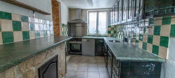 3 bedrooms House in Crouy-sur-Ourcq, France No. 172913 2