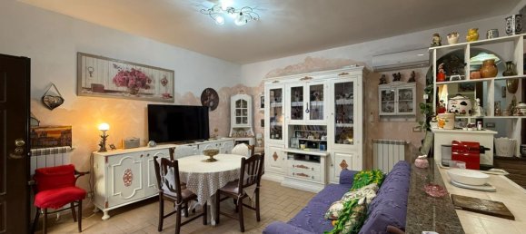 2غرفة شقة في Capodimonte, Italy رقم 274737 4