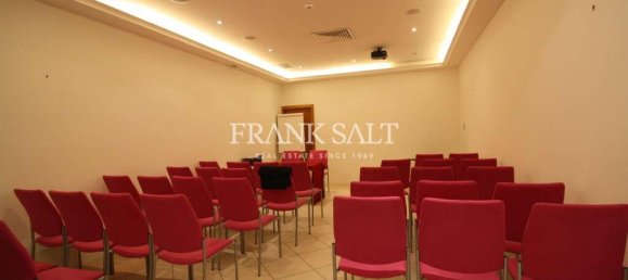 176m² Office in Attard, Malta No. 13002 2