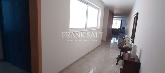 Ático de 3 dormitorios en Xewkija, Malta No. 5850 11