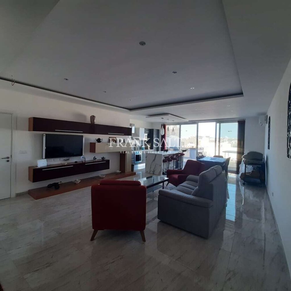 Ático de 3 dormitorios en Xewkija, Malta No. 5850