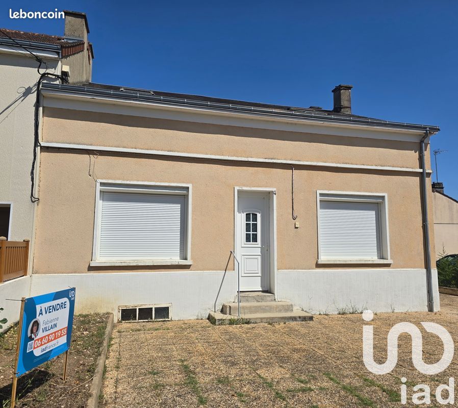 Casa de 4 dormitorios en Saint-Maur, France No. 282111