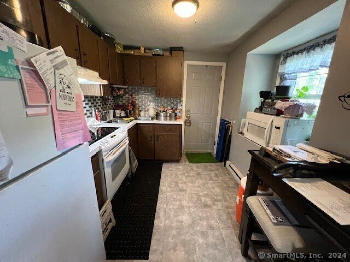 Дом с 4 спальнями в Waterbury, США № 428744