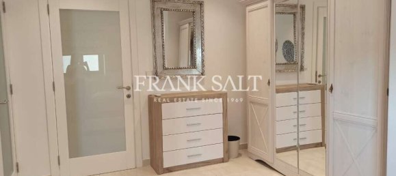 4 bedrooms Apartment in Santa Venera, Malta No. 3389 17