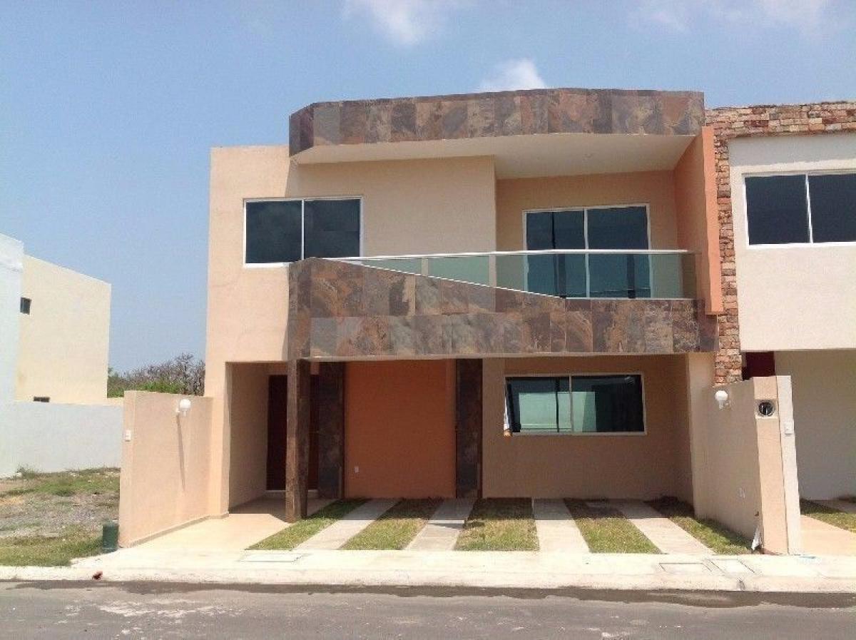 3 bedrooms House in Veracruz, Mexico No. 207358