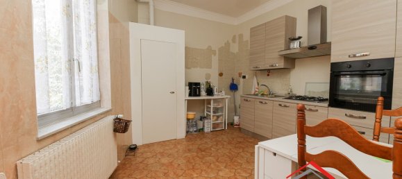 3 rooms Apartment in Genoa, Italy No. 299789 12