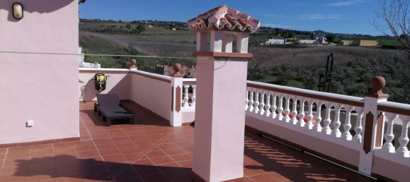 4 bedrooms House in Arriate, Spain No. 69182 11