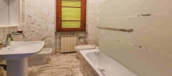 7-salle Villa à Forte dei Marmi, Italy No. 35555 29