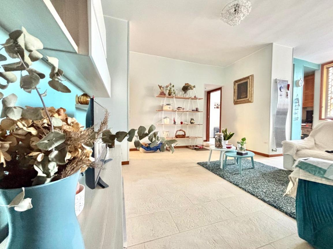 4 rooms Apartment in Pozzuoli, Italy No. 65663