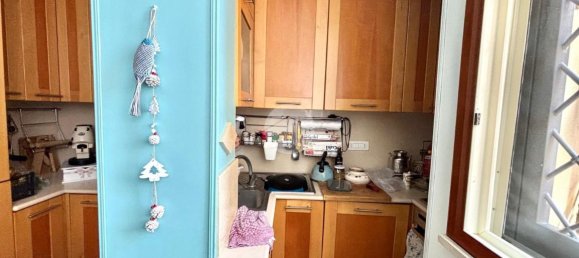 4 rooms Apartment in Pozzuoli, Italy No. 65663 12