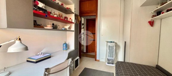 4 rooms Apartment in Pozzuoli, Italy No. 65663 19
