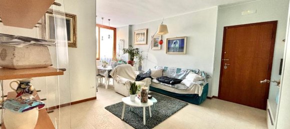 4 rooms Apartment in Pozzuoli, Italy No. 65663 5