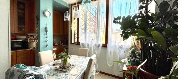 4 rooms Apartment in Pozzuoli, Italy No. 65663 8