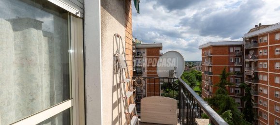 3 rooms Apartment in Brescia, Italy No. 236670 2