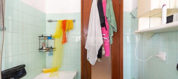 3 rooms Apartment in Brescia, Italy No. 236670 18