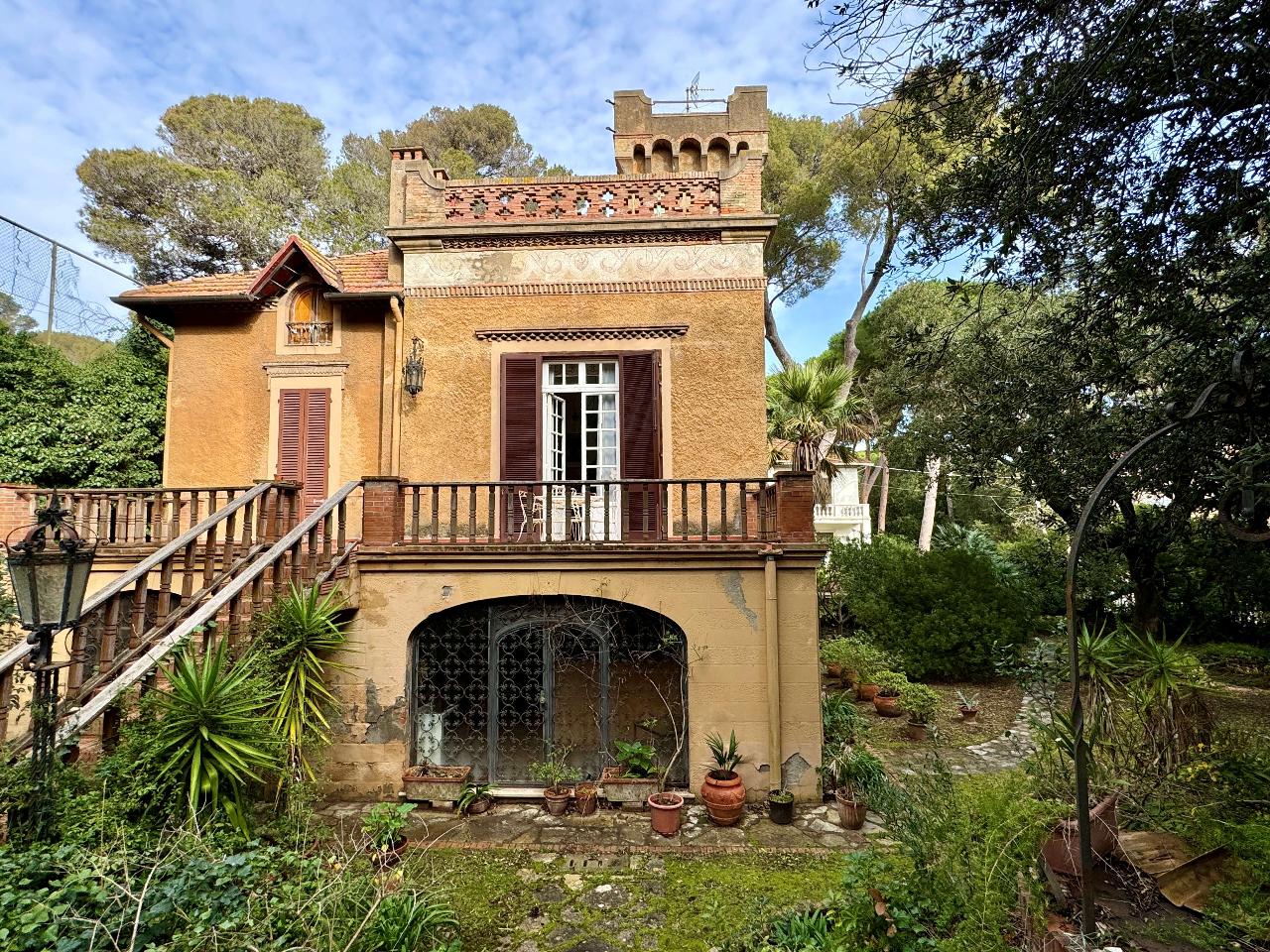 20 rooms Villa in Rosignano Marittimo, Italy No. 151643