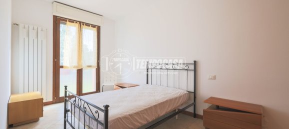 3 rooms Apartment in Massa Lombarda, Italy No. 305136 5