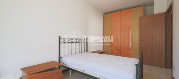 3 rooms Apartment in Massa Lombarda, Italy No. 305136 8