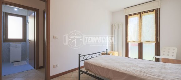3 rooms Apartment in Massa Lombarda, Italy No. 305136 6