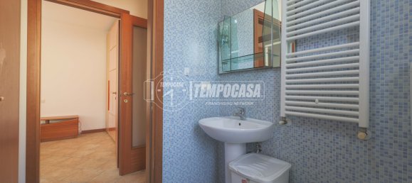 3 rooms Apartment in Massa Lombarda, Italy No. 305136 10