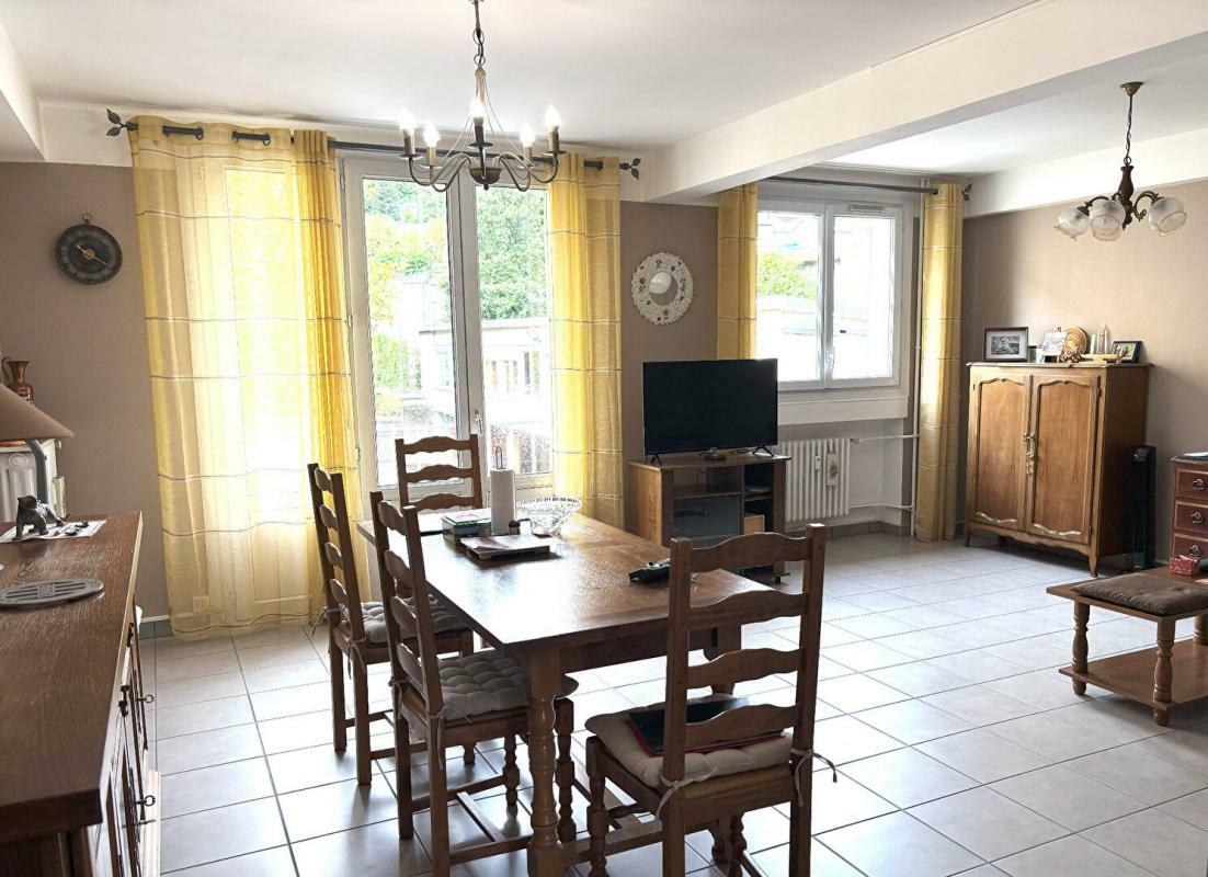 Apartamento T2 em Saint-Etienne, France N.º 355488