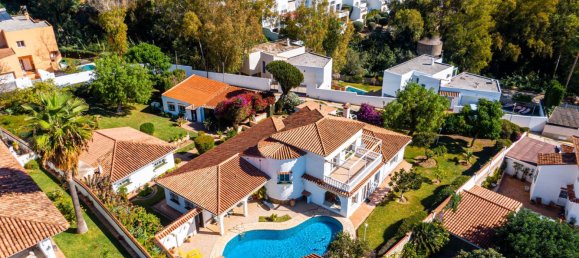 Villa de 4 dormitorios en Benalmádena, Spain No. 38631 4