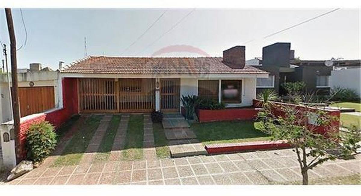 3 bedrooms House in Cordoba, Argentina No. 54129