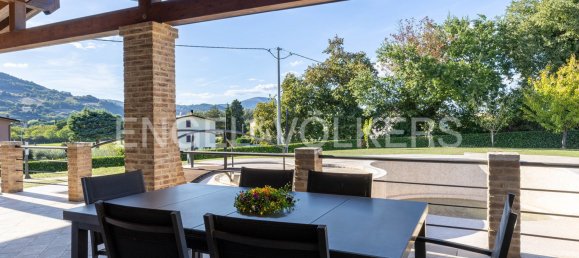 Вилла с 3 спальнями в Перуджа, Италия № 125633 27