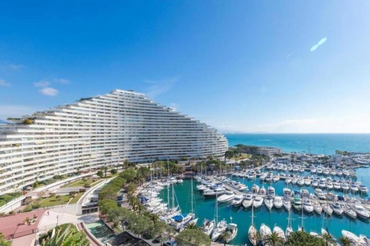 2 bedrooms Apartment in Villeneuve-Loubet, France No. 2614