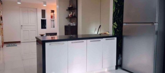 3 bedrooms Condo in Huai Khwang, Thailand No. 4797 13