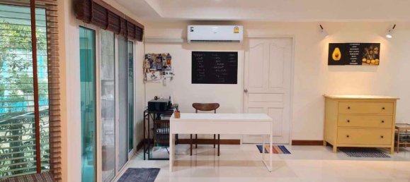 3 bedrooms Condo in Huai Khwang, Thailand No. 4797 9