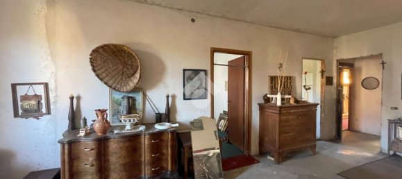 4 bedrooms House in Boca, Italy No. 102144 16