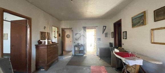 4 bedrooms House in Boca, Italy No. 102144 7