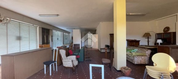 4 bedrooms House in Boca, Italy No. 102144 8