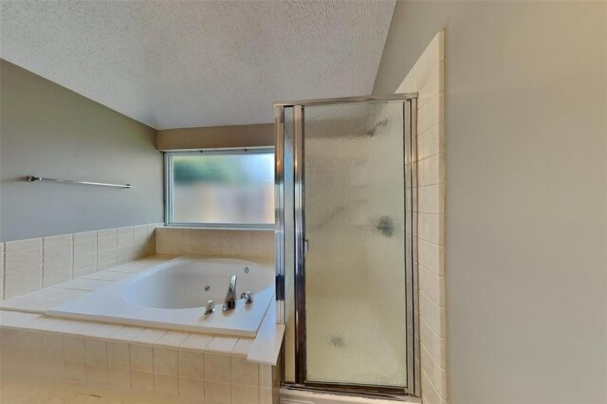 Дом с 4 спальнями в Arlington, США № 350370