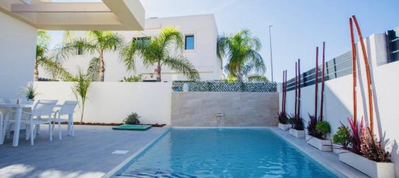 3 bedrooms Villa in La Herrada, Spain No. 9675 18