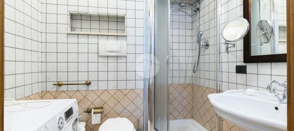 3 Schlafzimmer Wohnung in Rome, Italy, Nr. 341781 12