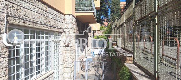 90m² Office in Rome, Italy No. 337408 2