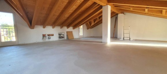 Apartamento de 4 dormitorios en Calolziocorte, Italy No. 114350 9