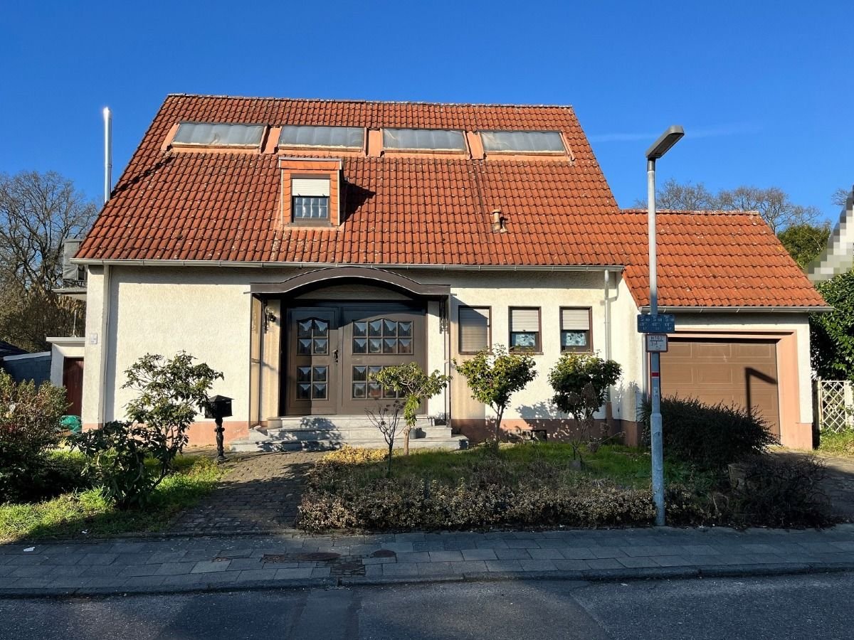 Casa de 6 divisões em Solingen, Germany N.º 44817