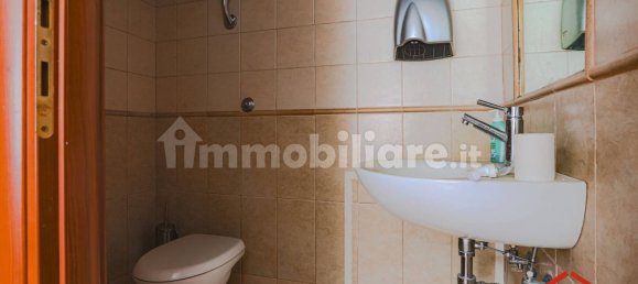 2-salle Propriété commerciale à Rome, Italy No. 311792 18