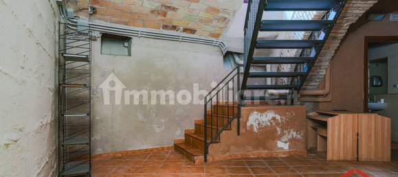 2-salle Propriété commerciale à Rome, Italy No. 311792 10